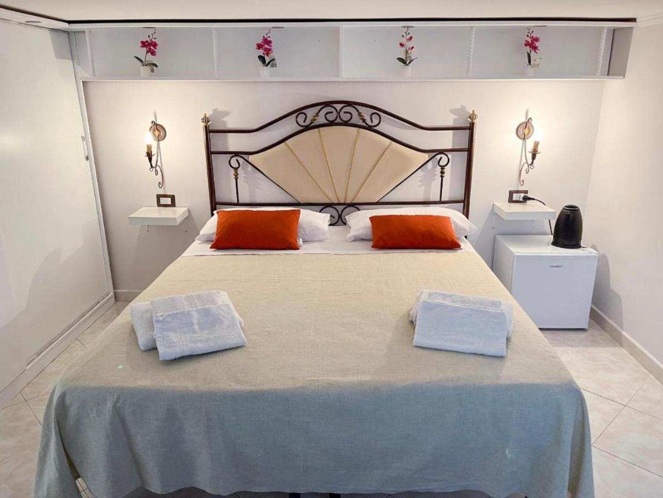 Beb Boreale Hotel Napels Buitenkant foto