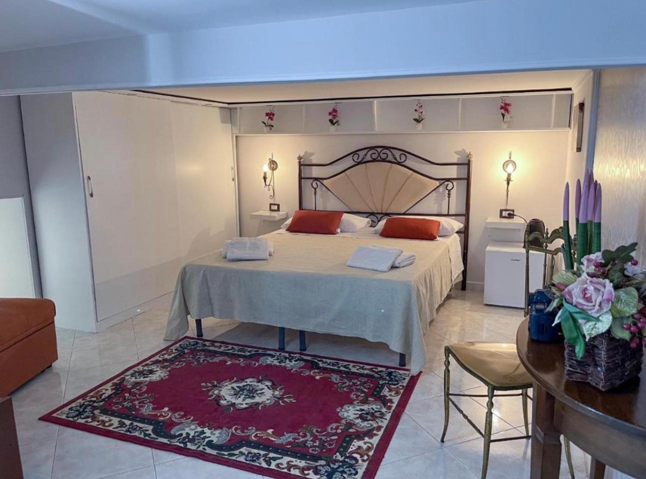 Beb Boreale Hotel Napels Buitenkant foto